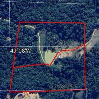 Chacara com 0m², 1 quarto, no bairro Centro em Anitápolis