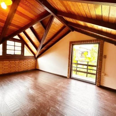 Casa Residencial com 120m², 3 quartos, 3 garagens, no bairro Campeche em Florianópolis