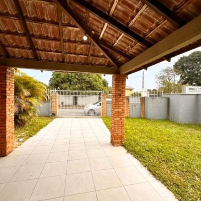 Casa Residencial com 120m², 3 quartos, 3 garagens, no bairro Campeche em Florianópolis