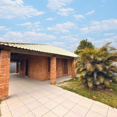 Casa Residencial com 120m², 3 quartos, 3 garagens, no bairro Campeche em Florianópolis