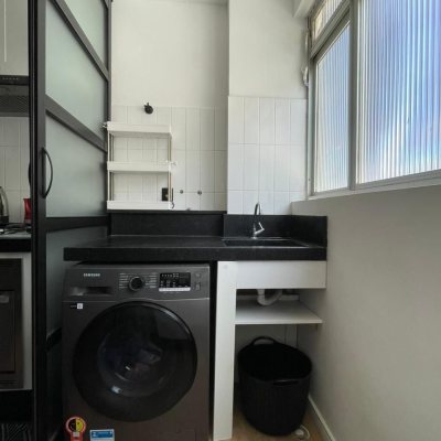 Apartamentos com 59m², 2 quartos, 1 garagem, no bairro Centro em Florianópolis