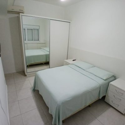 Apartamentos com 104m², 3 quartos, 1 suíte, 2 garagens, no bairro Jurerê em Florianópolis