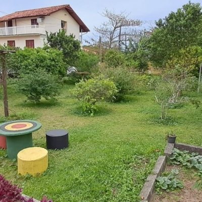 Casa em Condomínio com 200m², 4 quartos, 1 suíte, 3 garagens, no bairro Ingleses do Rio Vermelho em Florianópolis