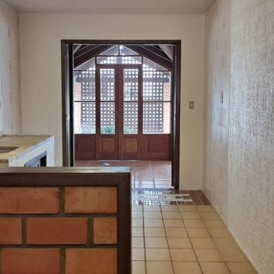 Casa em Condomínio com 200m², 4 quartos, 1 suíte, 3 garagens, no bairro Ingleses do Rio Vermelho em Florianópolis