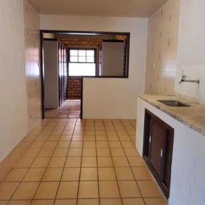 Casa em Condomínio com 200m², 4 quartos, 1 suíte, 3 garagens, no bairro Ingleses do Rio Vermelho em Florianópolis