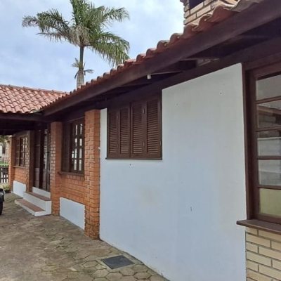 Casa em Condomínio com 200m², 4 quartos, 1 suíte, 3 garagens, no bairro Ingleses do Rio Vermelho em Florianópolis