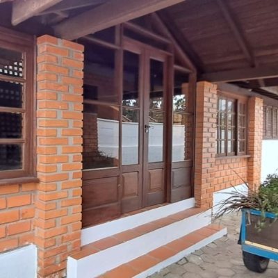 Casa em Condomínio com 200m², 4 quartos, 1 suíte, 3 garagens, no bairro Ingleses do Rio Vermelho em Florianópolis