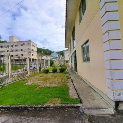Apartamentos com 65m², 3 quartos, 1 garagem, no bairro Ipiranga em São José