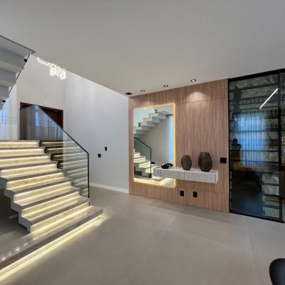 Casa em Condomínio com 404m², 4 quartos, 4 suítes, 2 garagens, no bairro Ingleses em Floranópolis