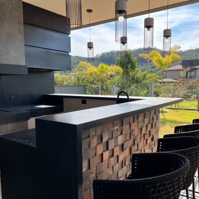 Casa em Condomínio com 404m², 4 quartos, 4 suítes, 2 garagens, no bairro Ingleses em Floranópolis