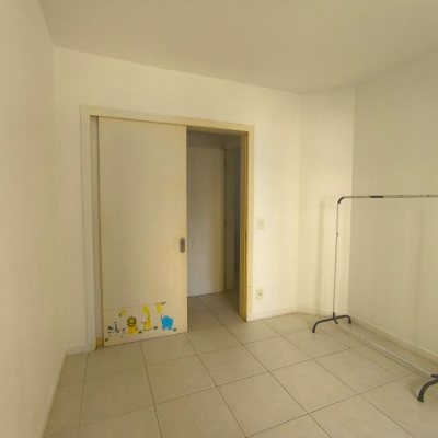 Apartamentos com 61m², 2 quartos, 1 garagem, no bairro Barreiros em São José