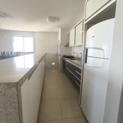 Apartamentos com 61m², 2 quartos, 1 garagem, no bairro Barreiros em São José