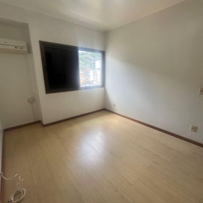Apartamentos com 78m², 2 quartos, 1 suíte, 1 garagem, no bairro Centro em Florianópolis