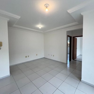 Apartamentos com 58m², 2 quartos, 1 suíte, 1 garagem, no bairro Ingleses em Florianópolis