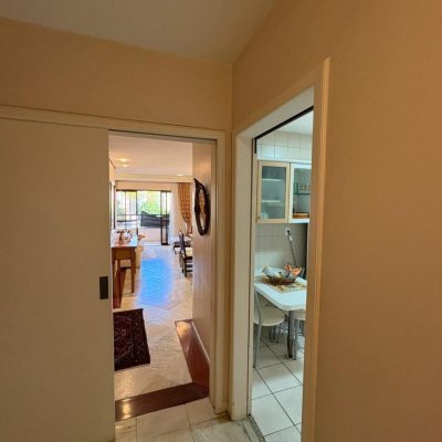 Apartamentos com 139m², 4 quartos, 1 suíte, 2 garagens, no bairro Centro em Florianópolis