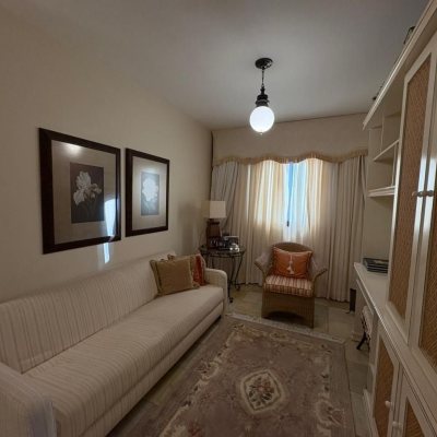 Apartamentos com 139m², 4 quartos, 1 suíte, 2 garagens, no bairro Centro em Florianópolis