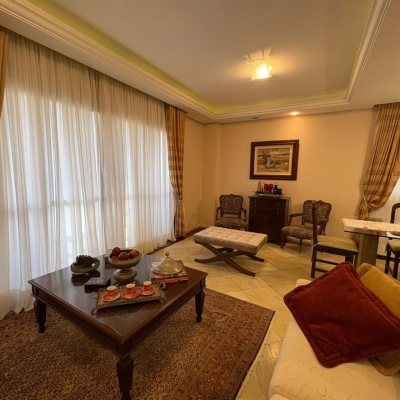 Apartamentos com 139m², 4 quartos, 1 suíte, 2 garagens, no bairro Centro em Florianópolis