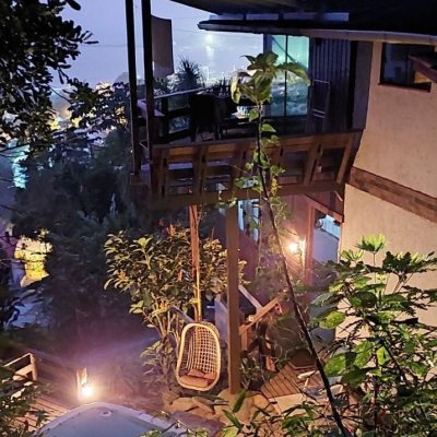 Casa Residencial com 180m², 3 quartos, no bairro Armação do Pântano do Sul em Florianópolis