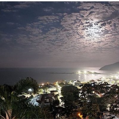 Casa Residencial com 180m², 3 quartos, no bairro Armação do Pântano do Sul em Florianópolis