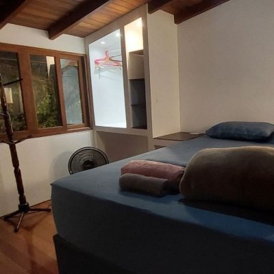 Casa Residencial com 180m², 3 quartos, no bairro Armação do Pântano do Sul em Florianópolis