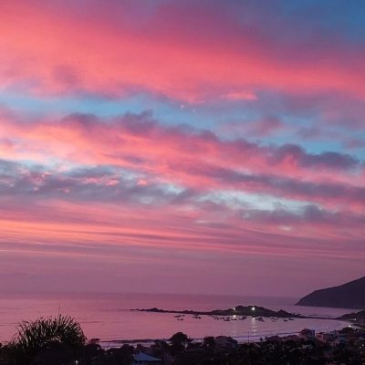 Casa Residencial com 180m², 3 quartos, no bairro Armação do Pântano do Sul em Florianópolis