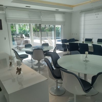 Casa Residencial com 995m², 9 quartos, 8 suítes, 4 garagens, no bairro Jurerê Internacional em Florianópolis