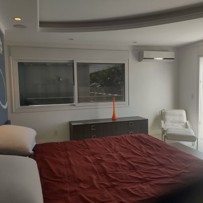 Casa Residencial com 995m², 9 quartos, 8 suítes, 4 garagens, no bairro Jurerê Internacional em Florianópolis