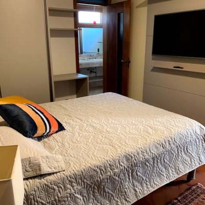 Casa Residencial com 355m², 3 quartos, 2 suítes, 2 garagens, no bairro Jurerê Internacional em Florianópolis