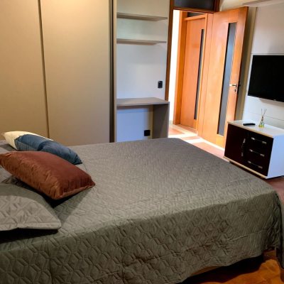 Casa Residencial com 355m², 3 quartos, 2 suítes, 2 garagens, no bairro Jurerê Internacional em Florianópolis