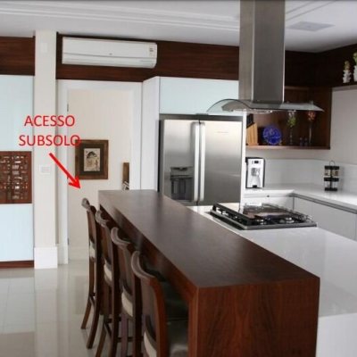 Casa Residencial com 758m², 5 quartos, 5 suítes, 5 garagens, no bairro Jurerê Internacional em Florianópolis