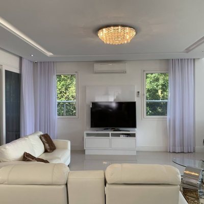 Casa Residencial com 739m², 4 quartos, 4 suítes, 4 garagens, no bairro Jurerê Internacional em Florianópolis