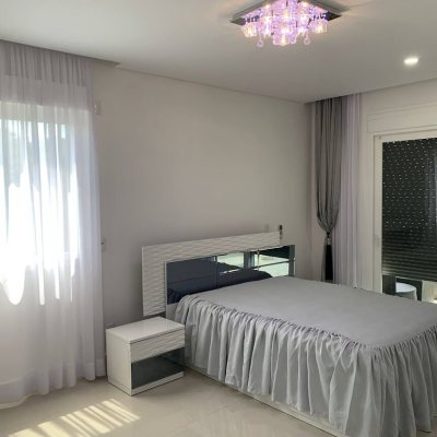 Casa Residencial com 739m², 4 quartos, 4 suítes, 4 garagens, no bairro Jurerê Internacional em Florianópolis