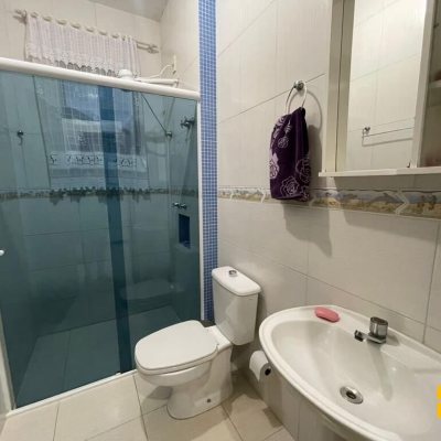 Casa Residencial com 450m², 4 quartos, 3 suítes, 4 garagens, no bairro Jurerê em Florianópolis