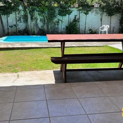 Casa Residencial com 450m², 4 quartos, 3 suítes, 4 garagens, no bairro Jurerê em Florianópolis