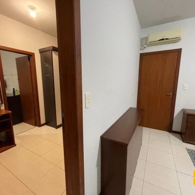 Casa Residencial com 450m², 4 quartos, 3 suítes, 4 garagens, no bairro Jurerê em Florianópolis