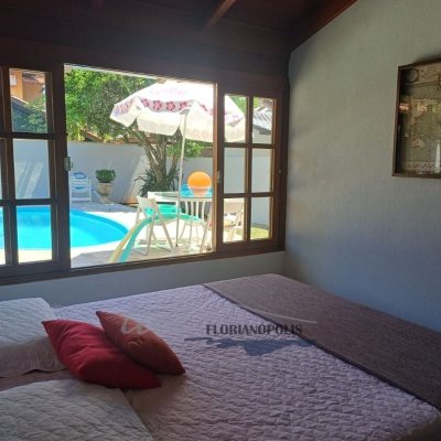 Casa Residencial com 200m², 4 quartos, 1 suíte, 3 garagens, no bairro Jurerê Internacional em Florianópolis