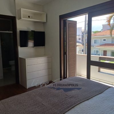 Casa Residencial com 200m², 4 quartos, 1 suíte, 3 garagens, no bairro Jurerê Internacional em Florianópolis