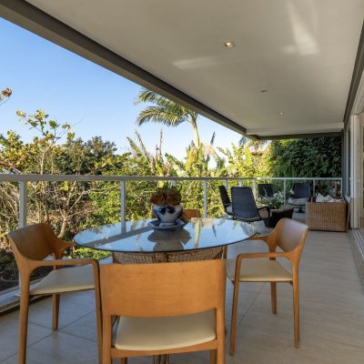 Casa Residencial com 818m², 6 quartos (sendo 4 suítes), 4 garagens, no bairro Canajurê em Florianópolis