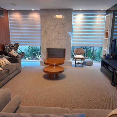 Casa Residencial com 421m², 4 quartos, 4 suítes, 4 garagens, no bairro Jurerê em Florianópolis