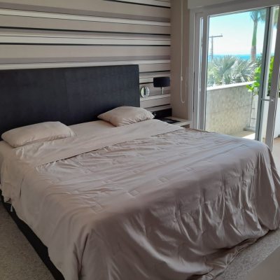 Casa Residencial com 421m², 4 quartos, 4 suítes, 4 garagens, no bairro Jurerê em Florianópolis