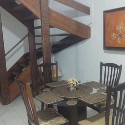 Cobertura com 108m², 2 quartos, 1 suíte, 2 garagens, no bairro Jurerê Internacional em Florianópolis