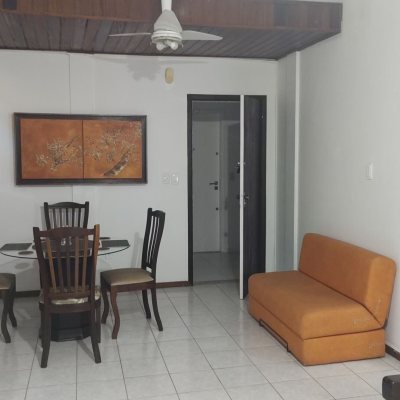 Cobertura com 108m², 2 quartos, 1 suíte, 2 garagens, no bairro Jurerê Internacional em Florianópolis
