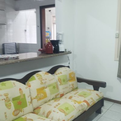 Cobertura com 108m², 2 quartos, 1 suíte, 2 garagens, no bairro Jurerê Internacional em Florianópolis