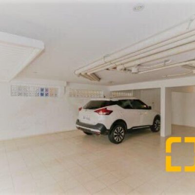 Casa Residencial com 450m², 5 quartos, 4 suítes, 3 garagens, no bairro Jurerê Internacional em Florianópolis