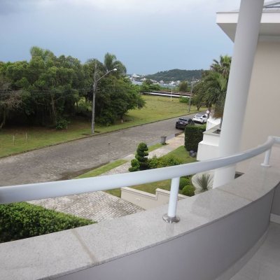 Casa Residencial com 551m², 5 quartos, 5 suítes, 4 garagens, no bairro Jurerê Internacional em Florianópolis