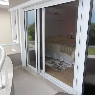 Casa Residencial com 551m², 5 quartos, 5 suítes, 4 garagens, no bairro Jurerê Internacional em Florianópolis