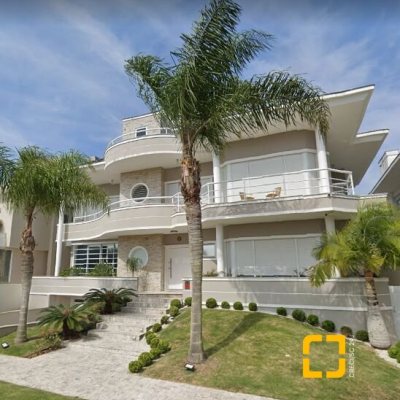 Casa Residencial com 551m², 5 quartos, 5 suítes, 4 garagens, no bairro Jurerê Internacional em Florianópolis