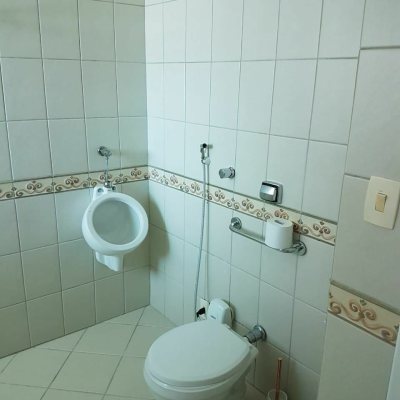 Casa Residencial com 380m², 5 quartos, 4 suítes, 2 garagens, no bairro Jurerê Internacional em Florianópolis