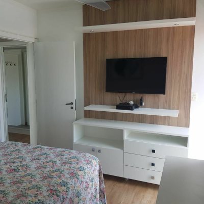 Casa Residencial com 380m², 5 quartos, 4 suítes, 2 garagens, no bairro Jurerê Internacional em Florianópolis