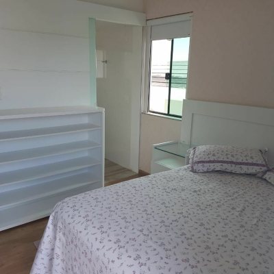 Casa Residencial com 380m², 5 quartos, 4 suítes, 2 garagens, no bairro Jurerê Internacional em Florianópolis